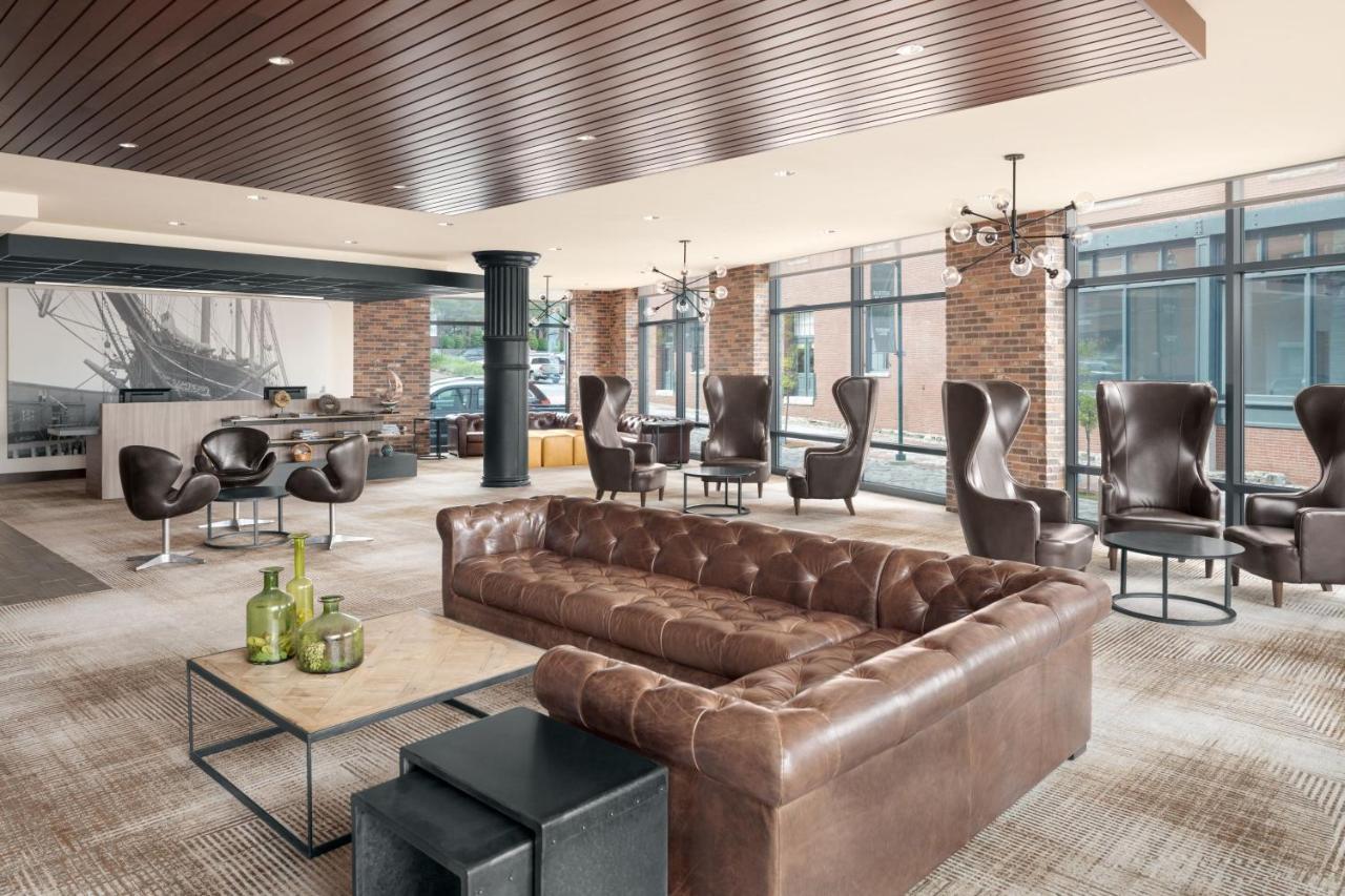 فندق Courtyard By Marriott Portland Downtown/Waterfront المظهر الخارجي الصورة