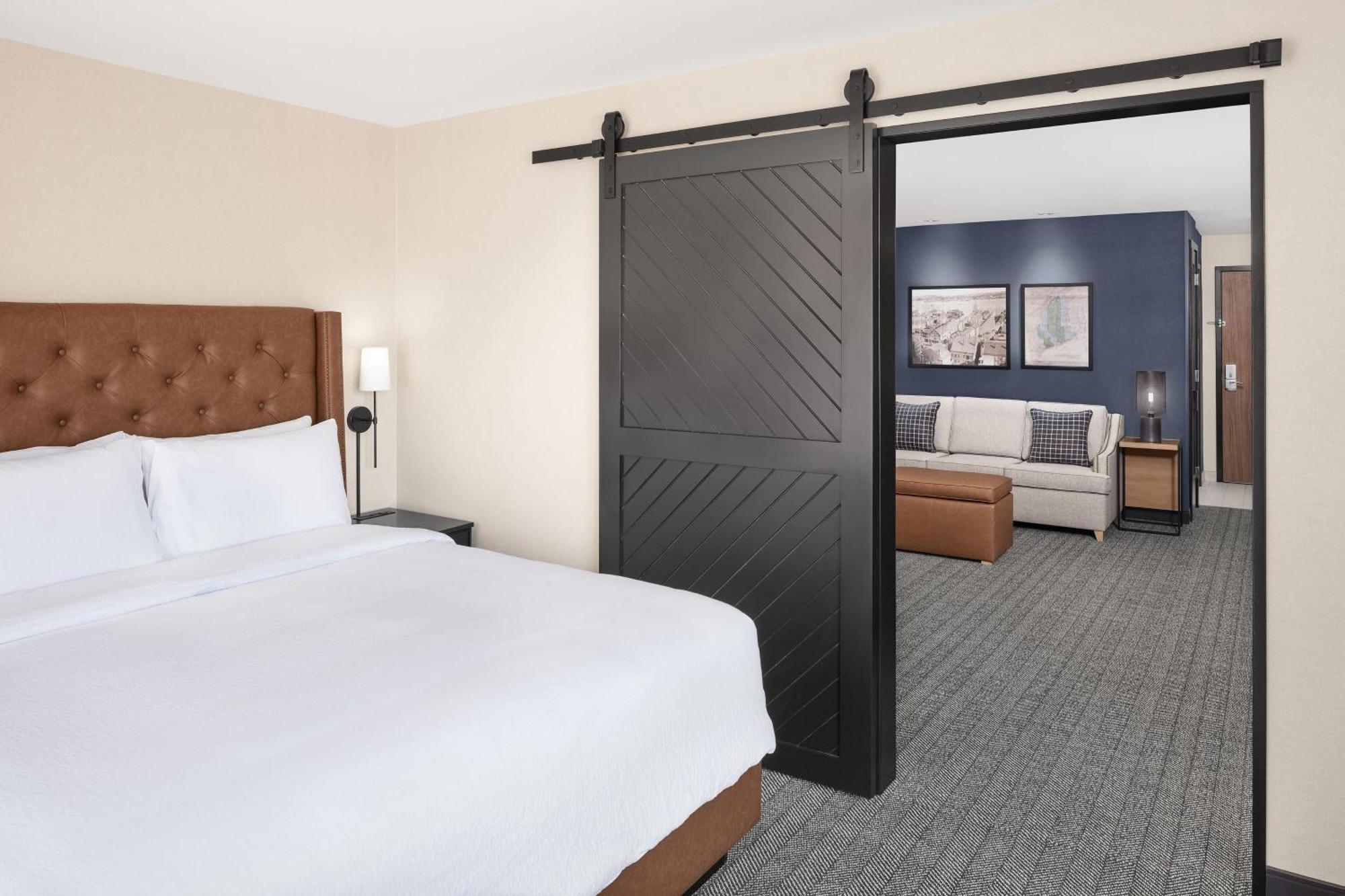 فندق Courtyard By Marriott Portland Downtown/Waterfront المظهر الخارجي الصورة