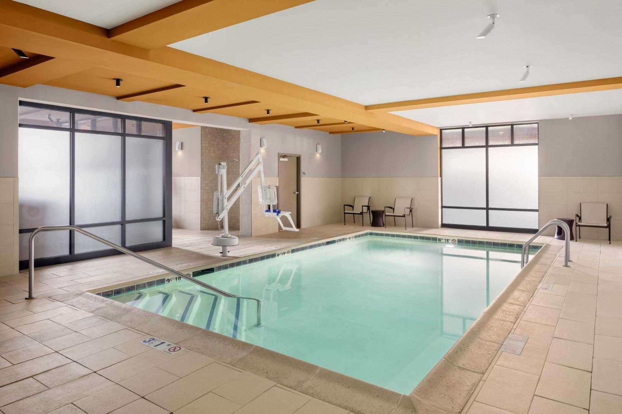 فندق Courtyard By Marriott Portland Downtown/Waterfront المظهر الخارجي الصورة