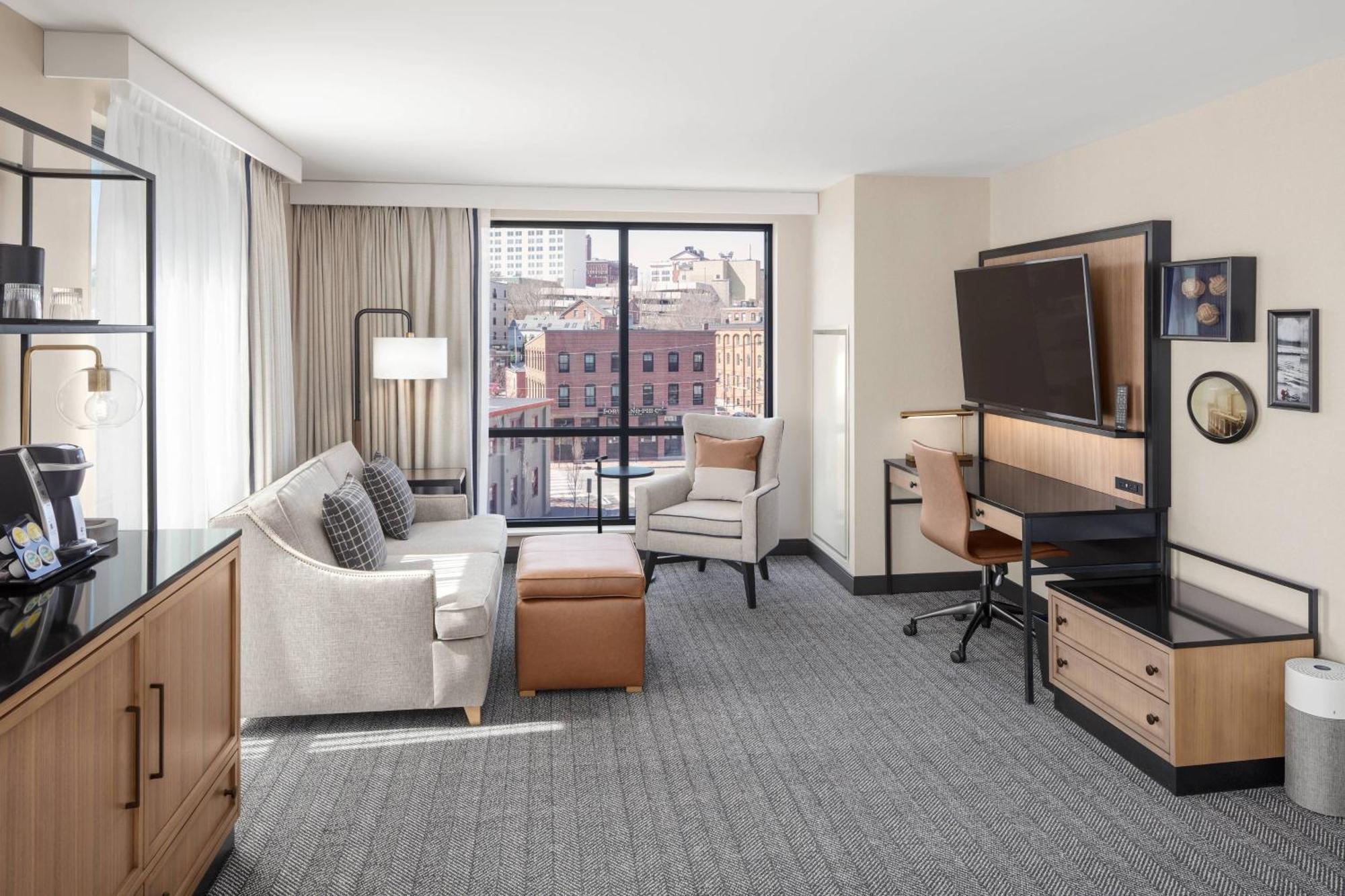 فندق Courtyard By Marriott Portland Downtown/Waterfront المظهر الخارجي الصورة